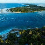 Drifting the Tiputa Pass, Rangiroa, French Polynesia