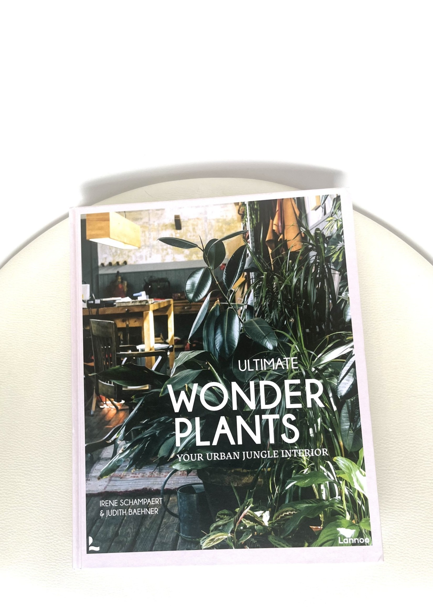 National Book Network Ultimate Wonder Plants