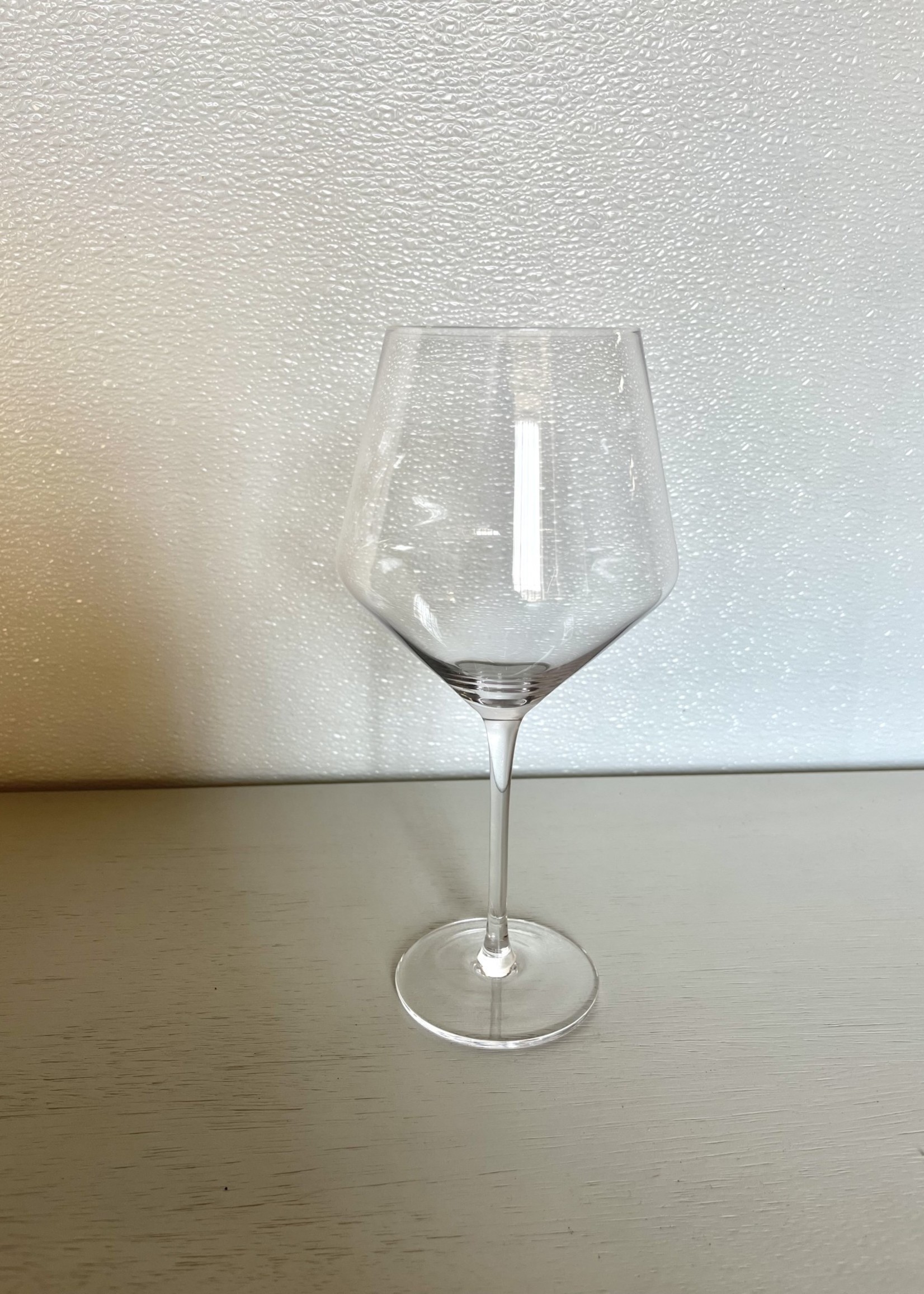 TRUE BRANDS ANGLED CRYSTAL BURGUNDY GLASSES BY VISKI