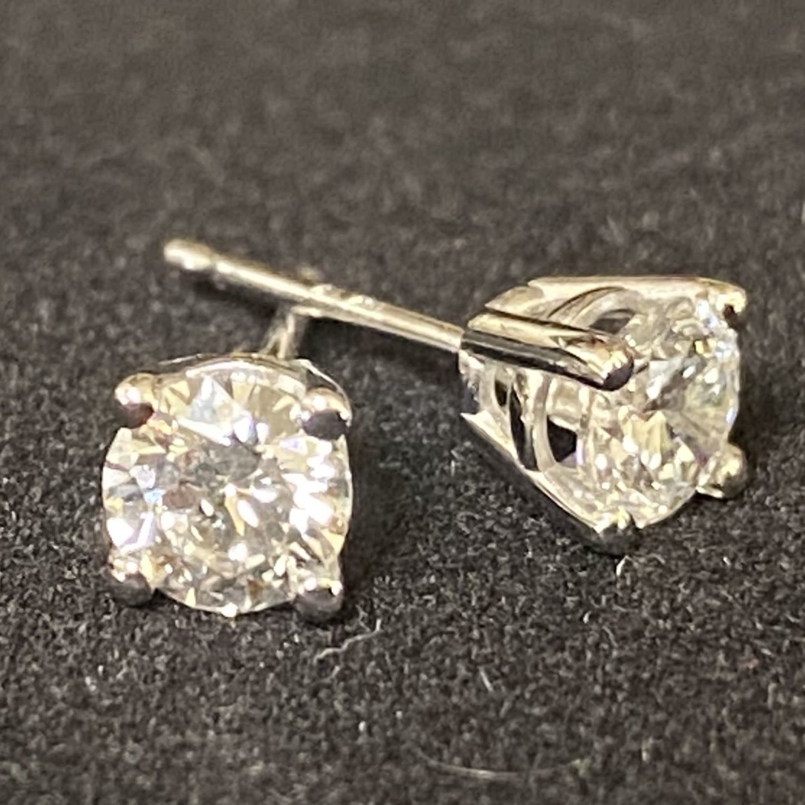QUALITY GOLD OF CINCINNATI INC 14KW Lab-Created Diamond Stud Earrings 3/4CTTW