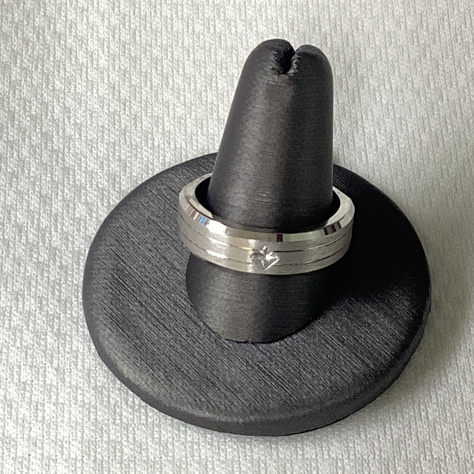 14KW .15PRIN HISI DIAMOND BAND