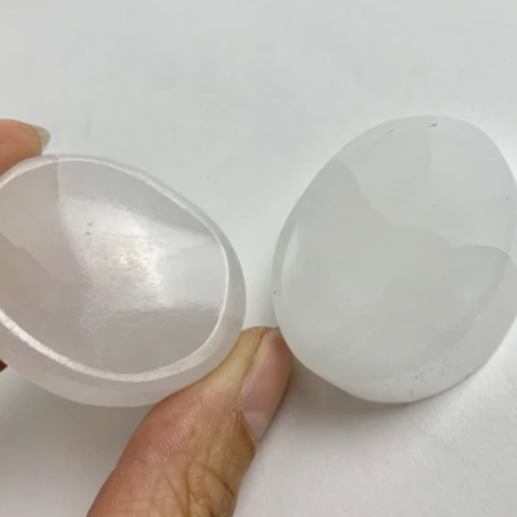 Morocco Minerals Selenite | Worry Stone | 4cm | Morocco