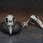 *Raven Skull Post Earrings · Silver