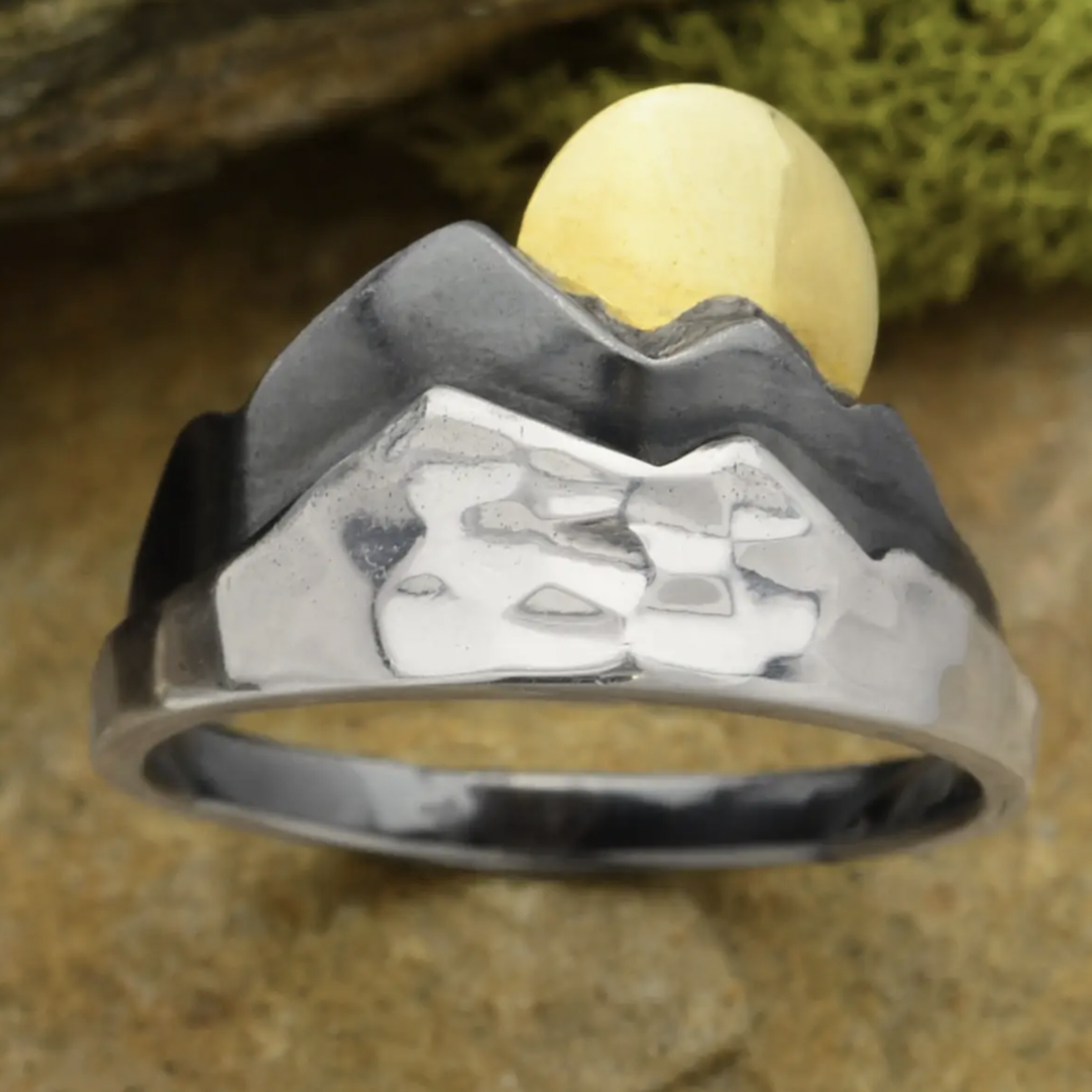 Mountain with Bronze Sun Ring · Silver · 7