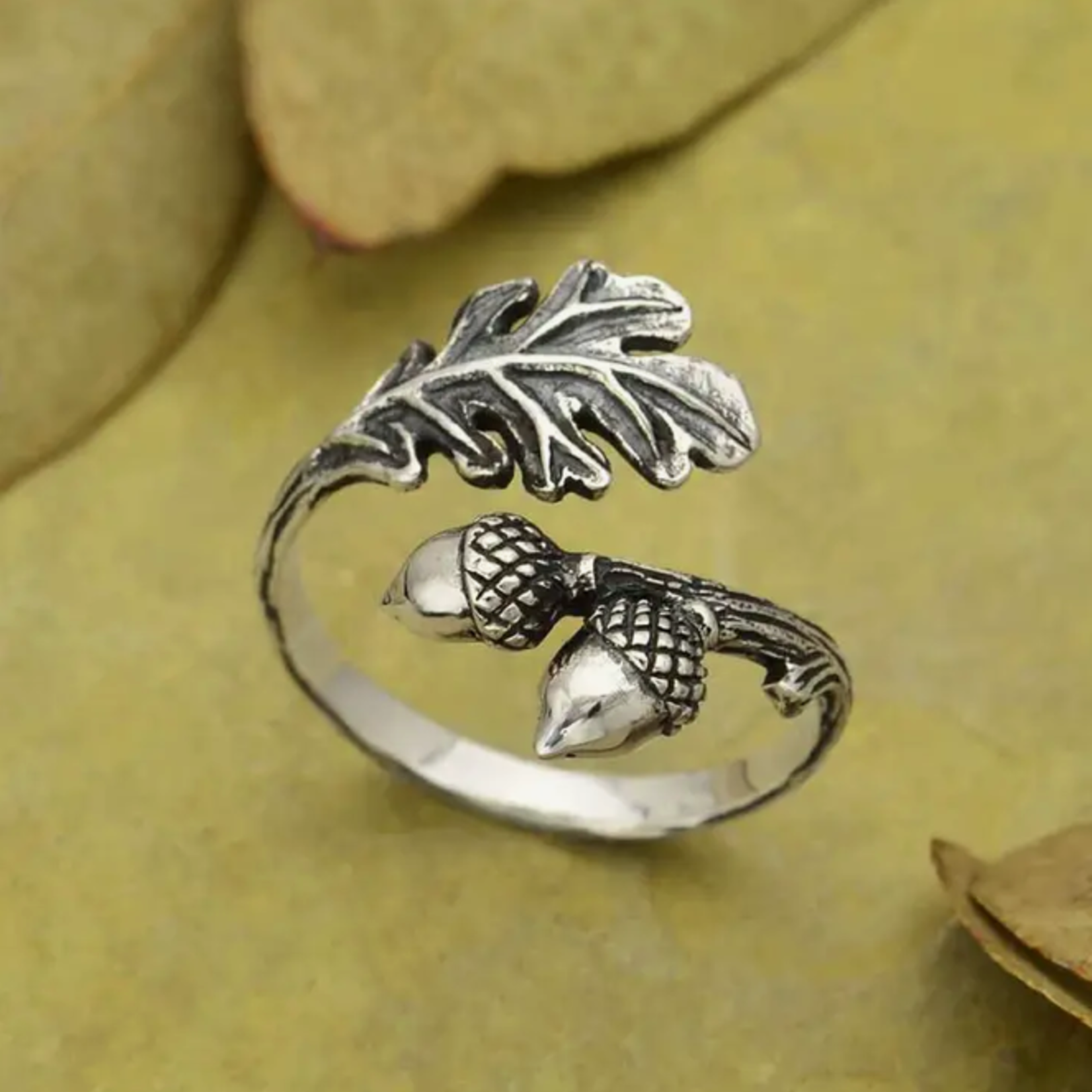 Oak & Acorn Ring · Silver · Adjustable