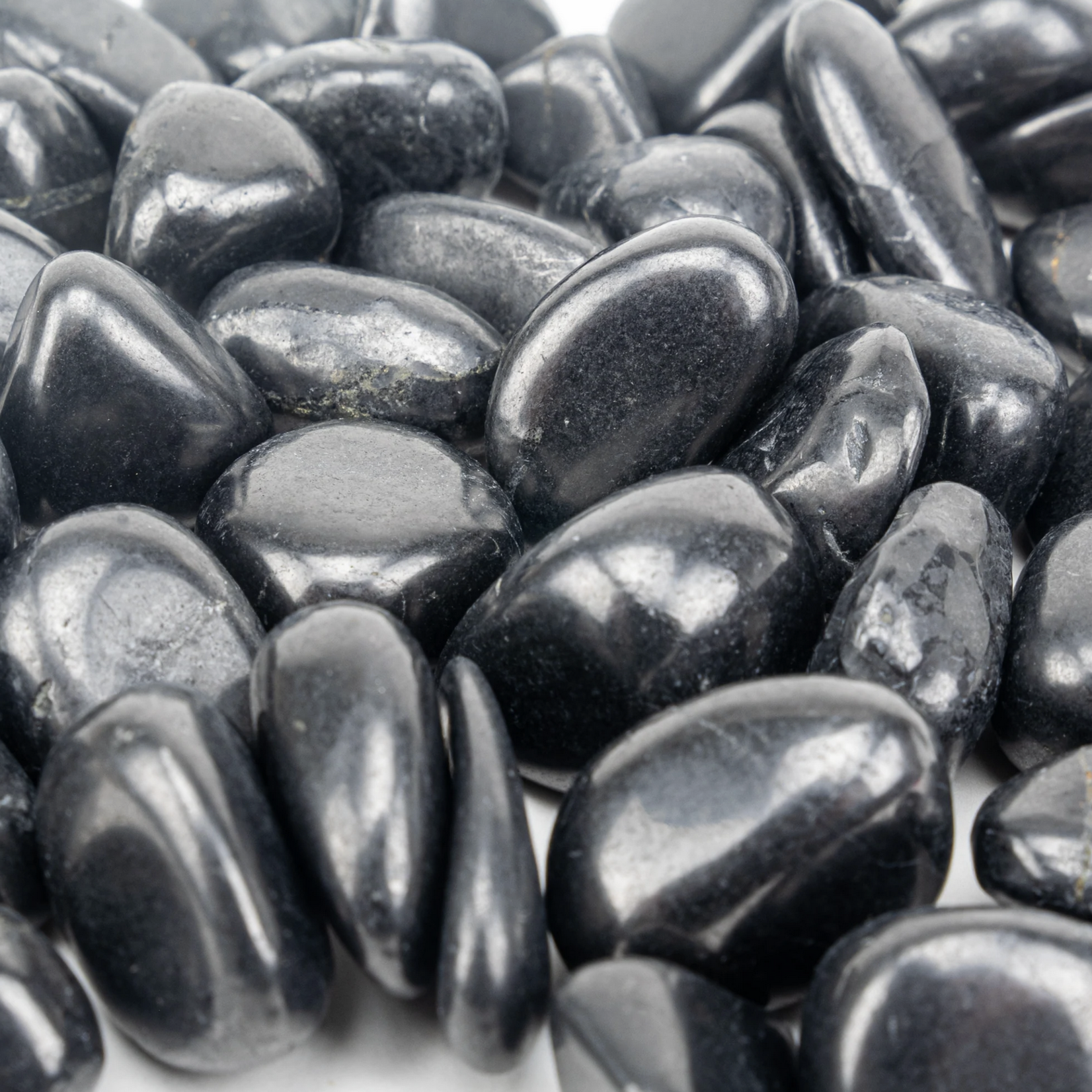 Skyline Shungite | Tumbled | 20-30mm | Russia