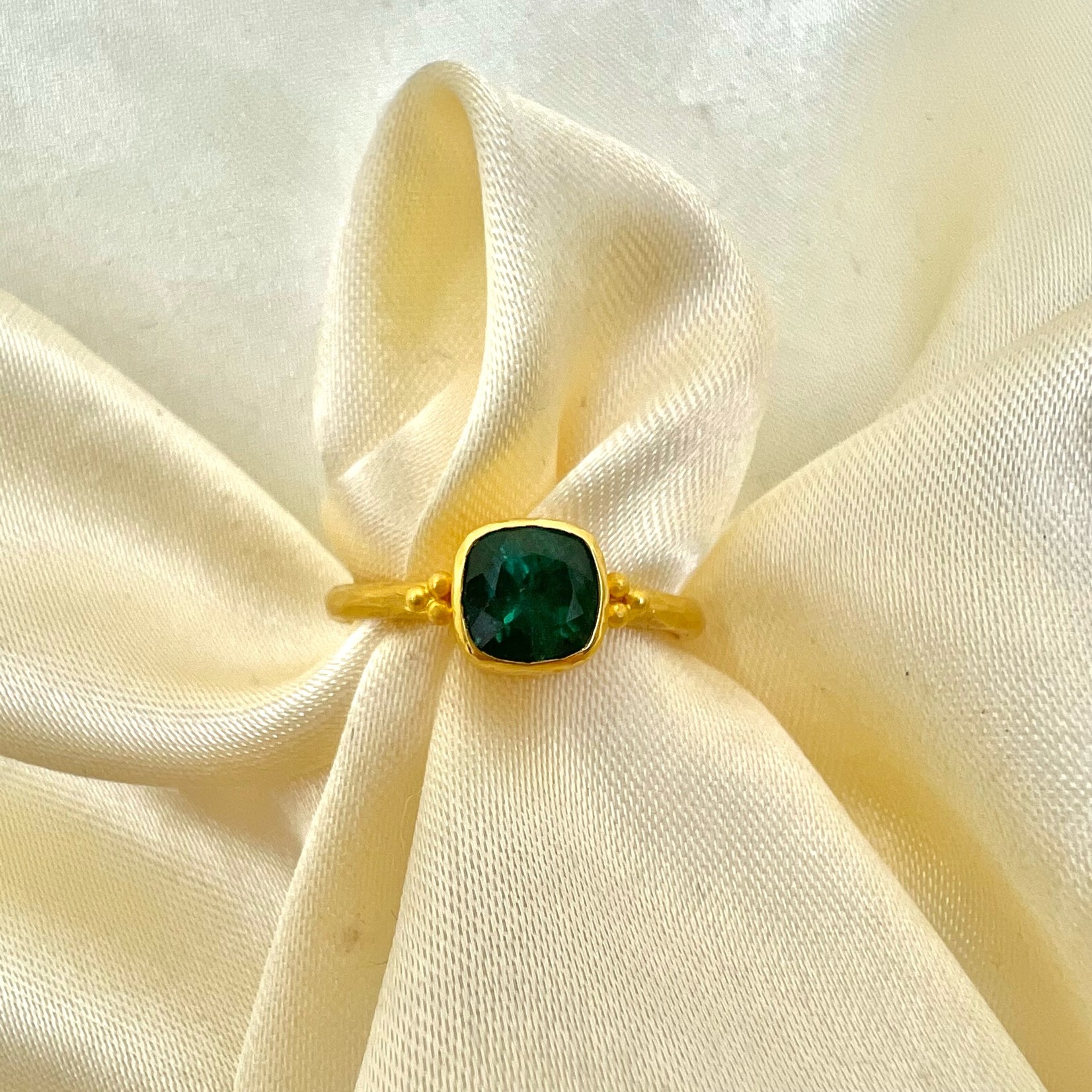 Tourmaline Blue/Green Ring · 18K Yellow Gold · 6.5