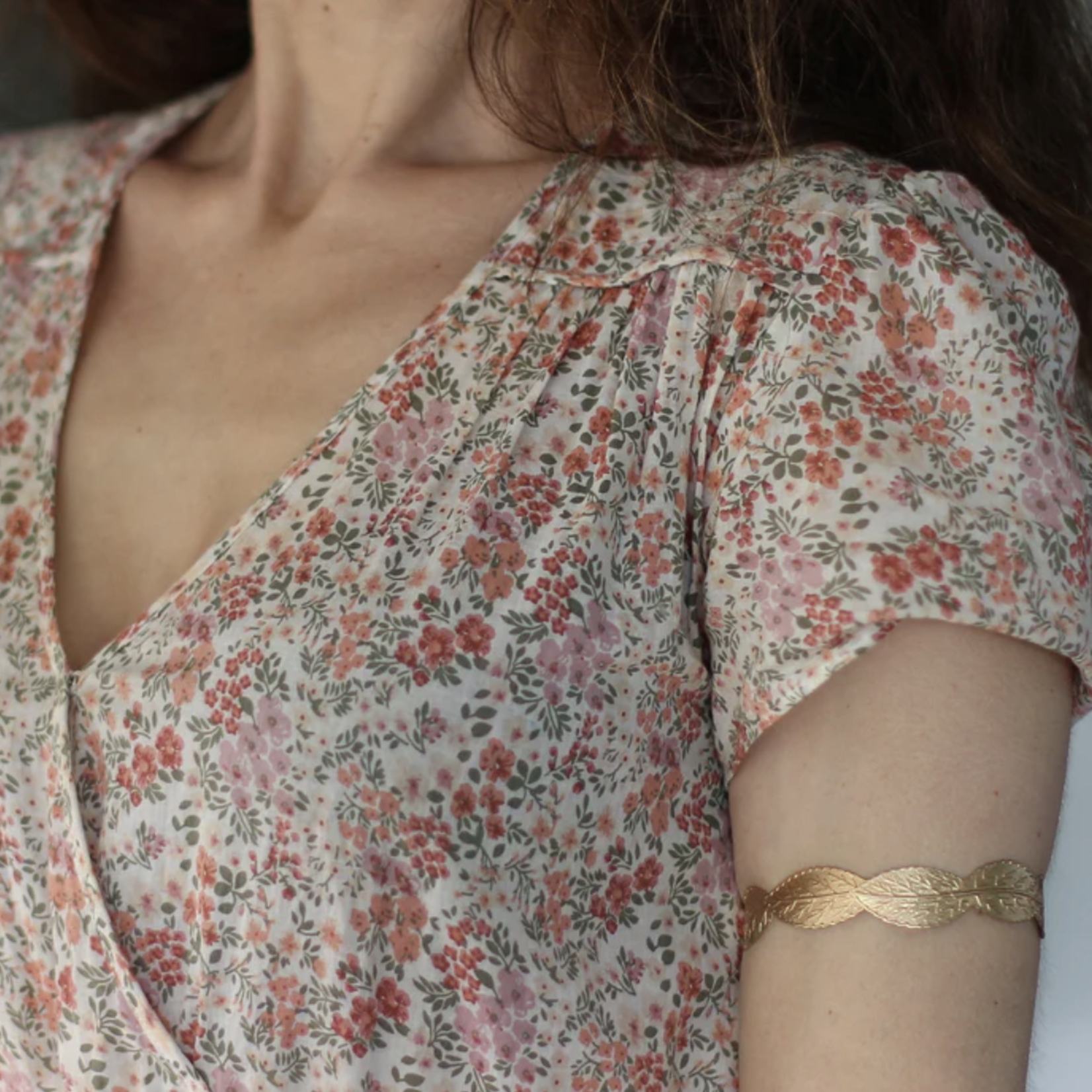 *Full Leaves Arm Band · Gold