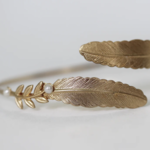 Magical Feather Arm Band · Gold