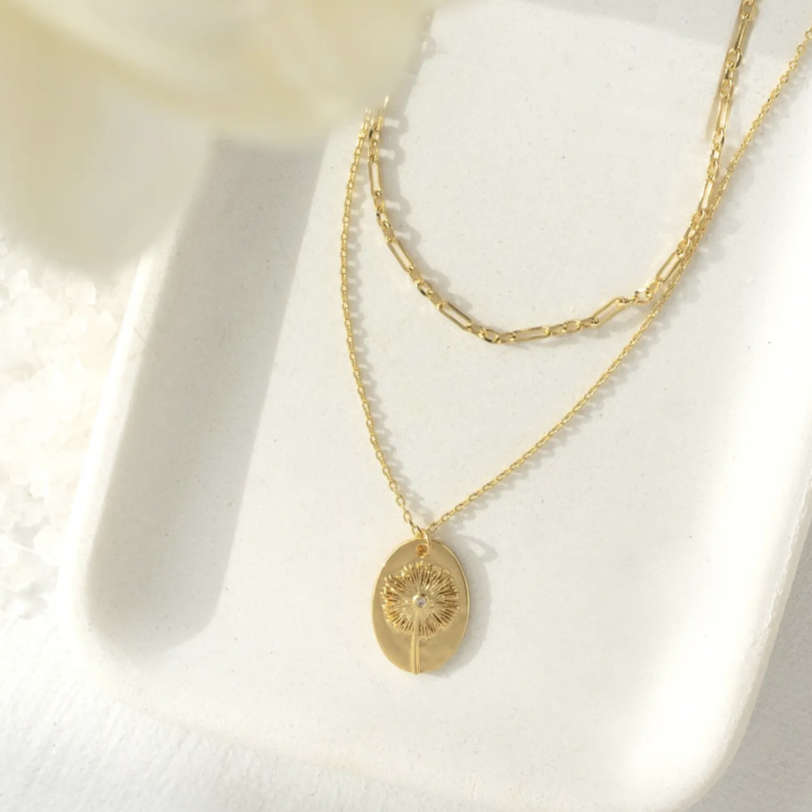 Double Layer Dandelion Necklace · Gold