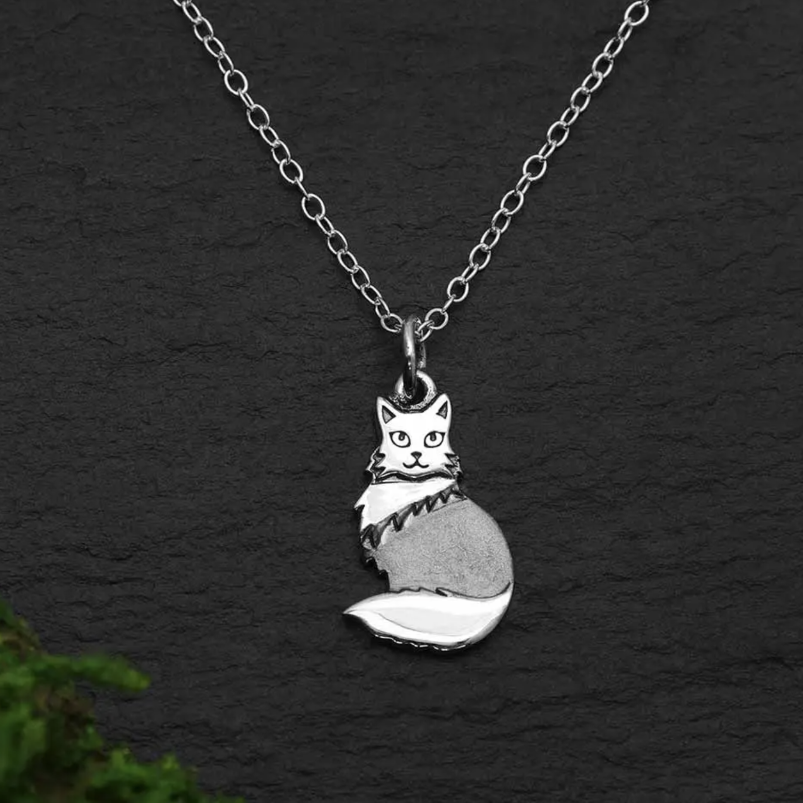 *Fluffy Cat Necklace · Silver · 18"