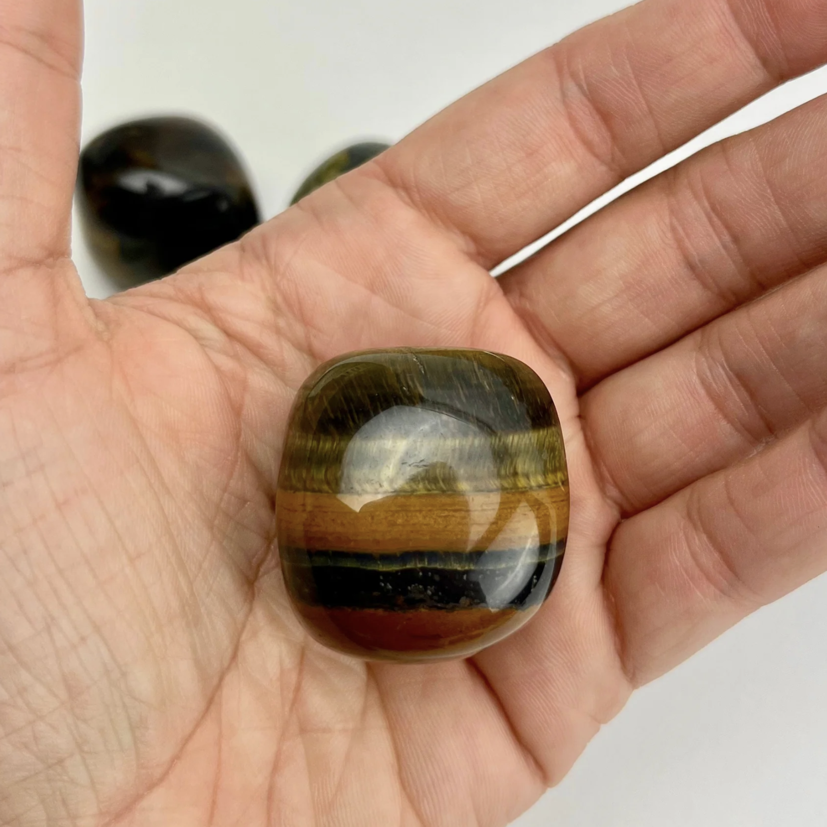 Quasar Gems Tiger Eye | XL Tumbled | 30-45mm | South Africa