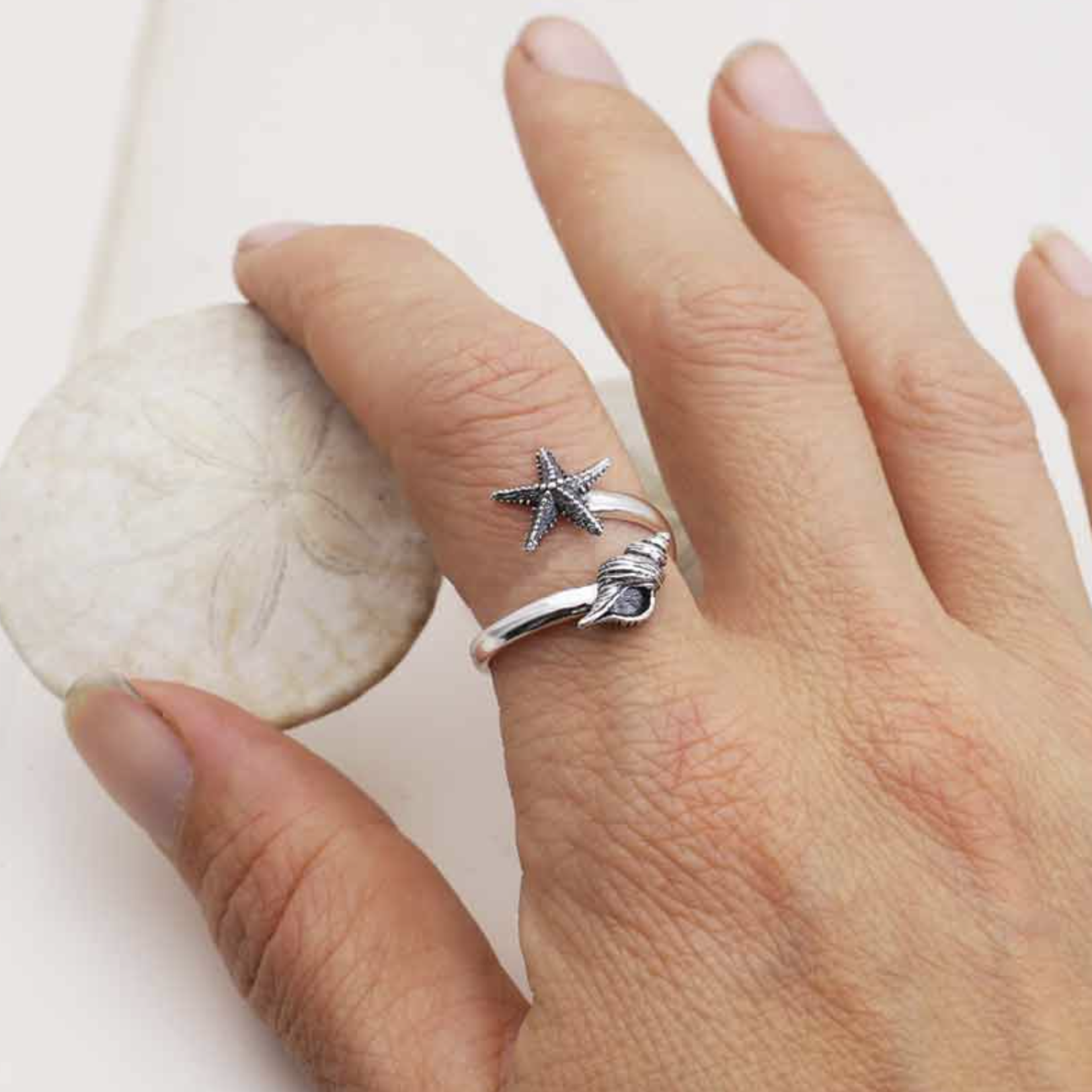 Sea Star & Conch Shell Ring · Silver · Adjustable