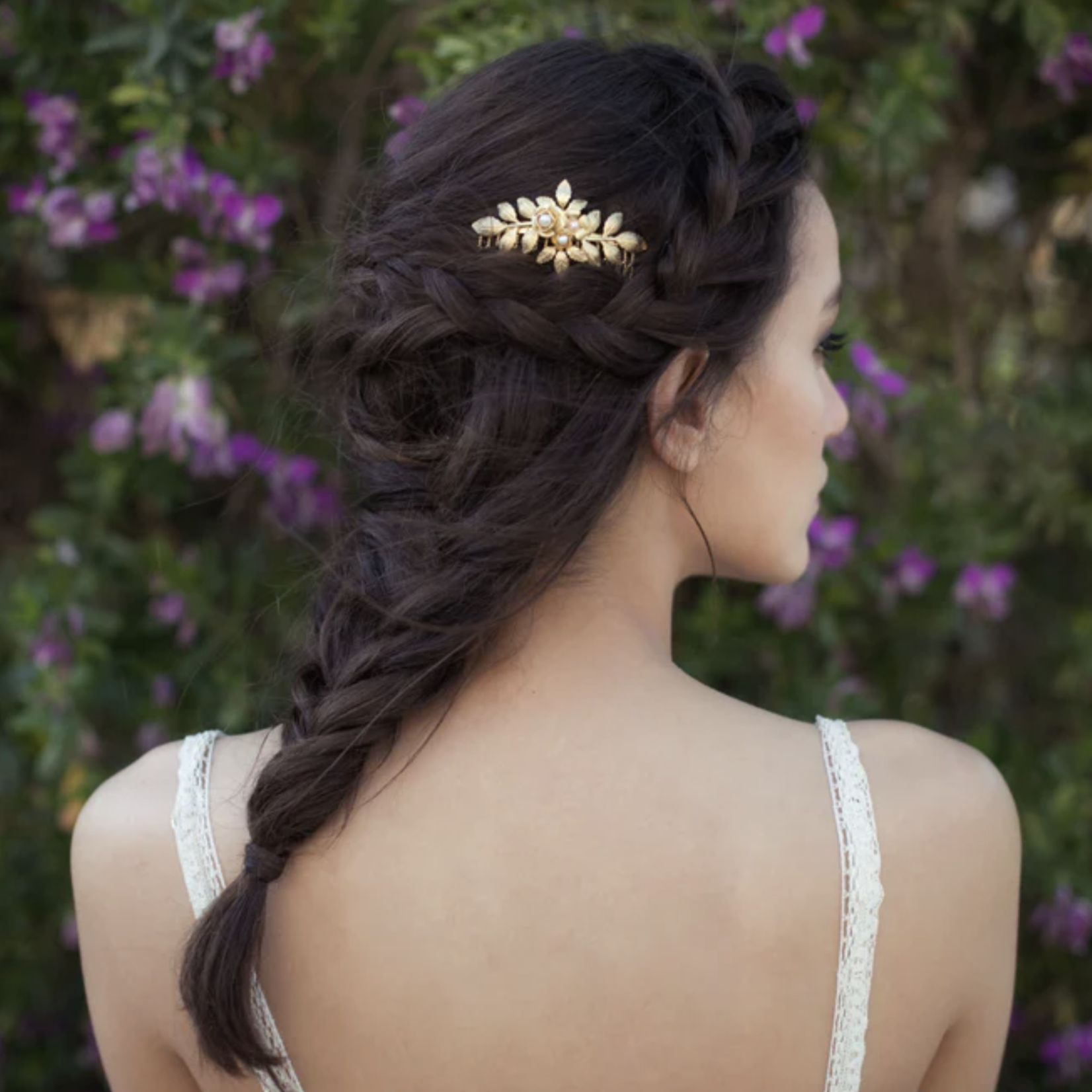*Amber Flower Hair Comb · Gold