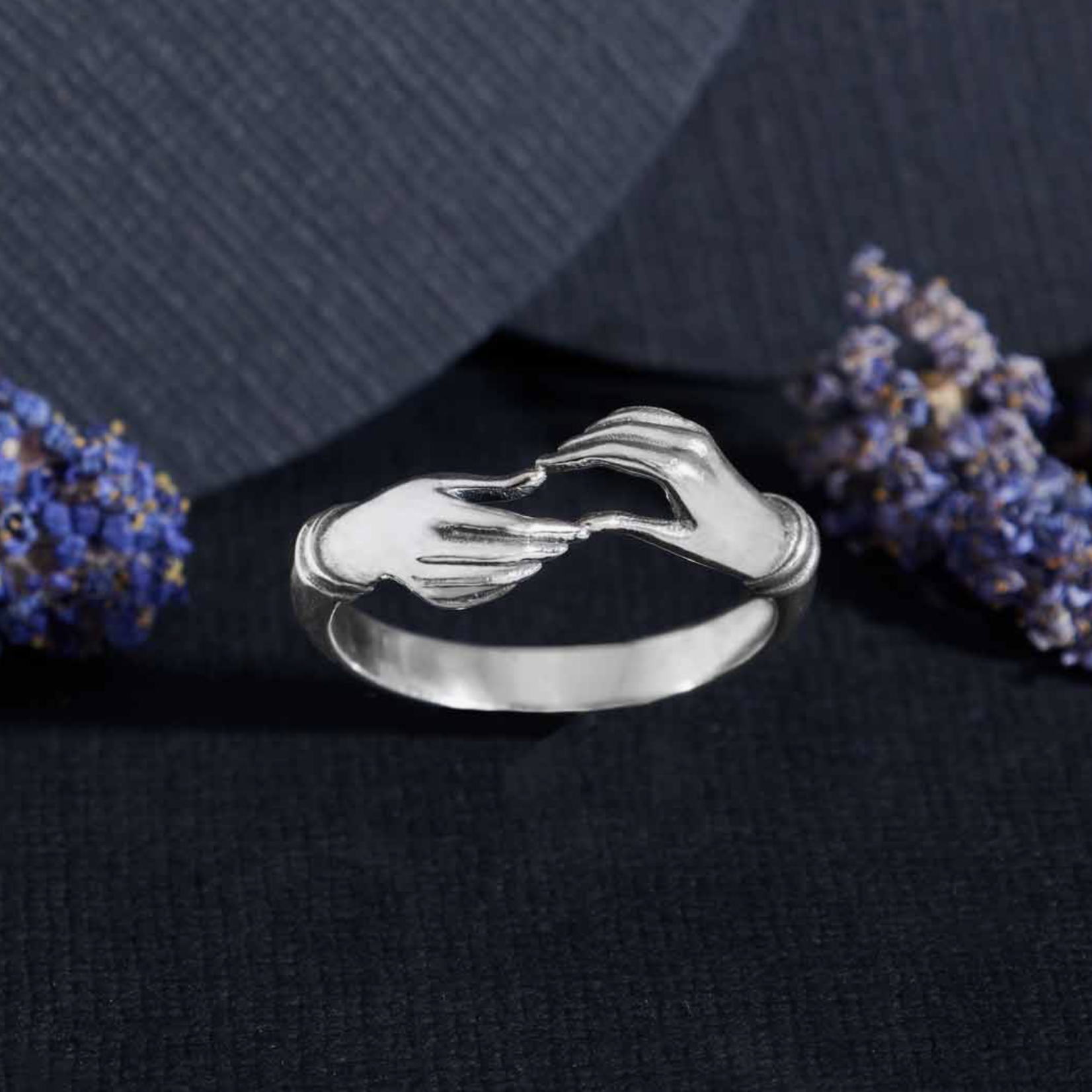 Lovers Hand Ring · Silver ·