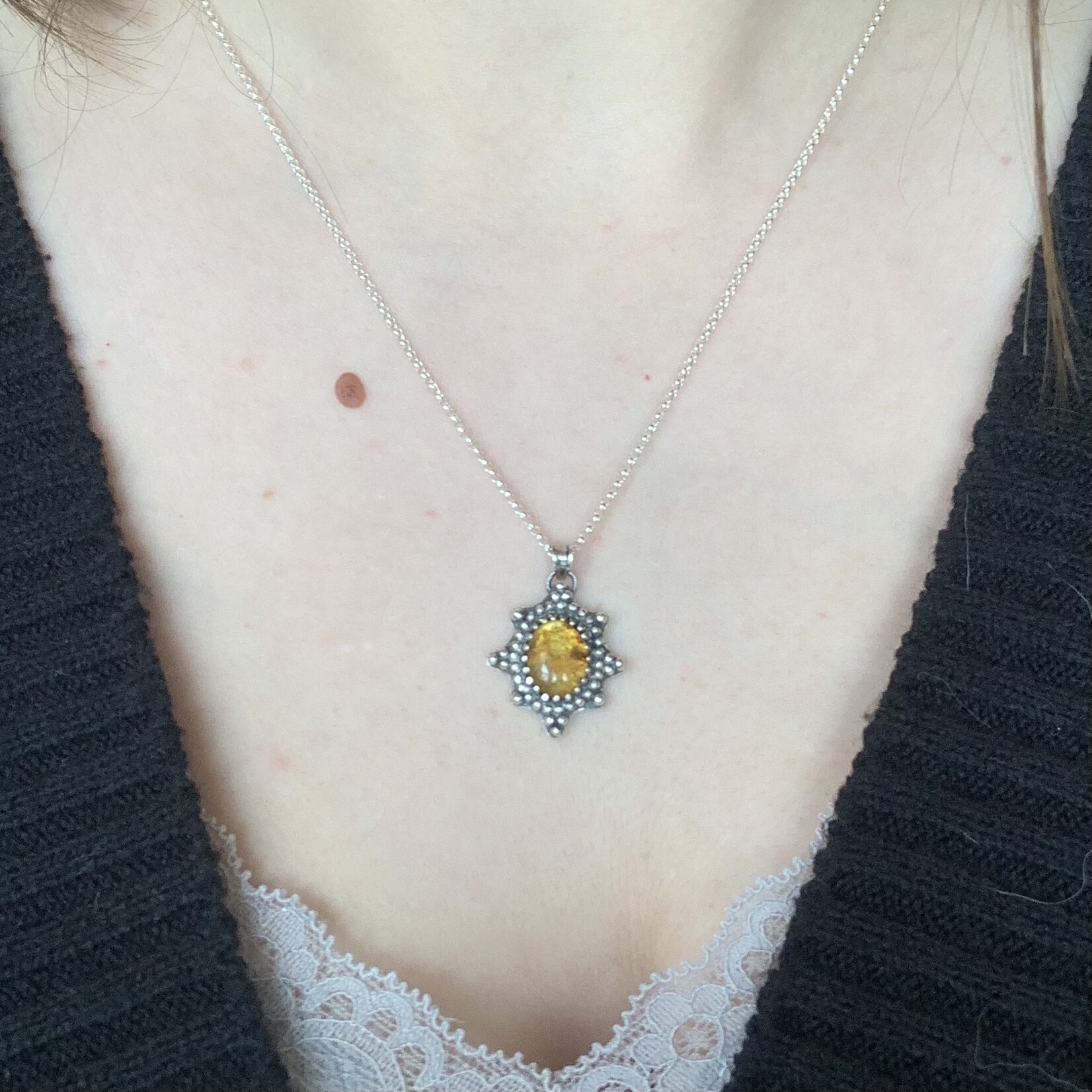 Small Amber Necklace · Silver ·