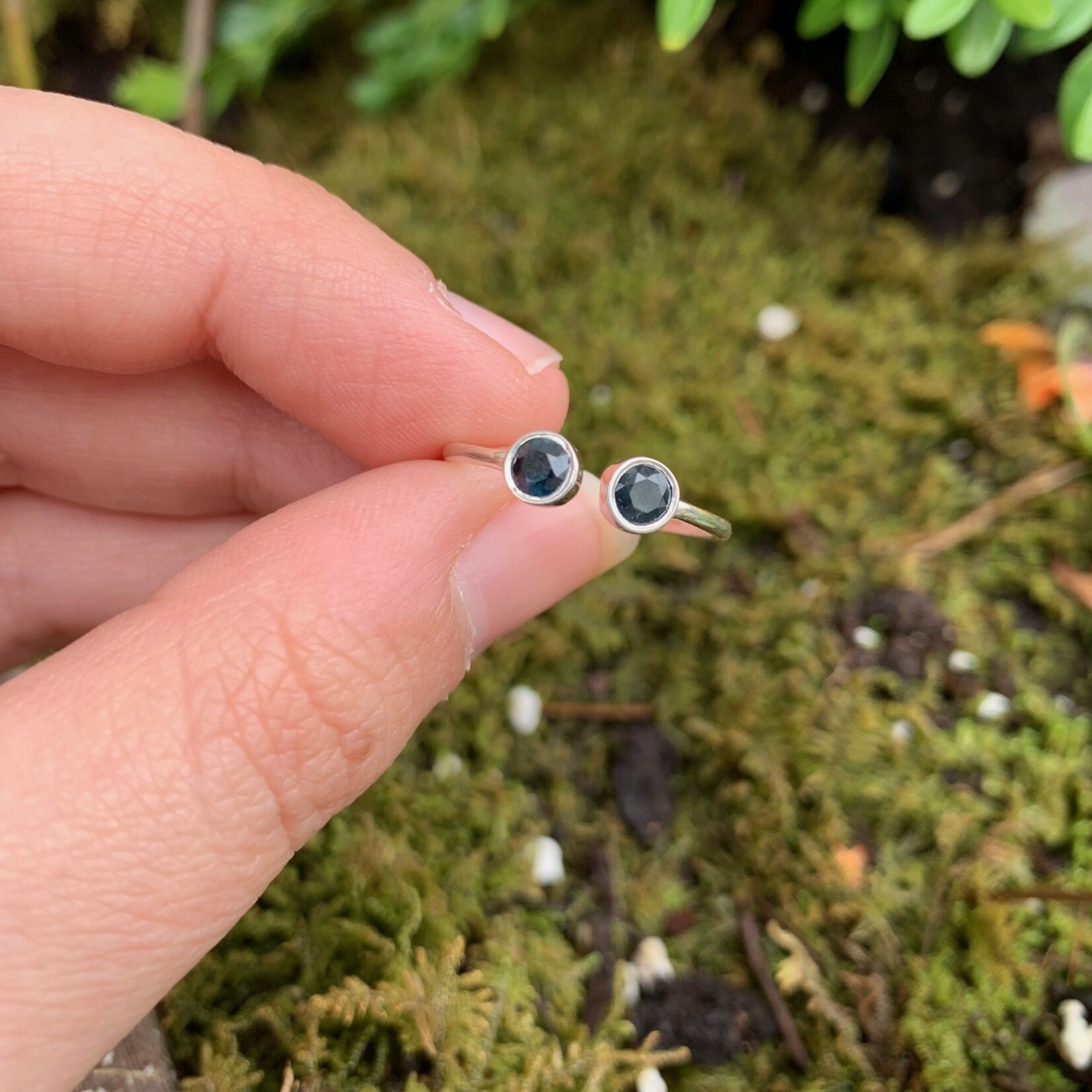 Open Montana Sapphire Ring · Sterling Silver · 9