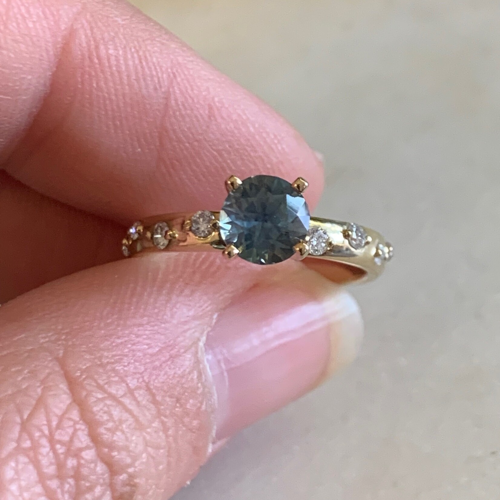 Efron Designs 10k Yellow Gold Montana Sapphire + Diamond Ring Size 6.5