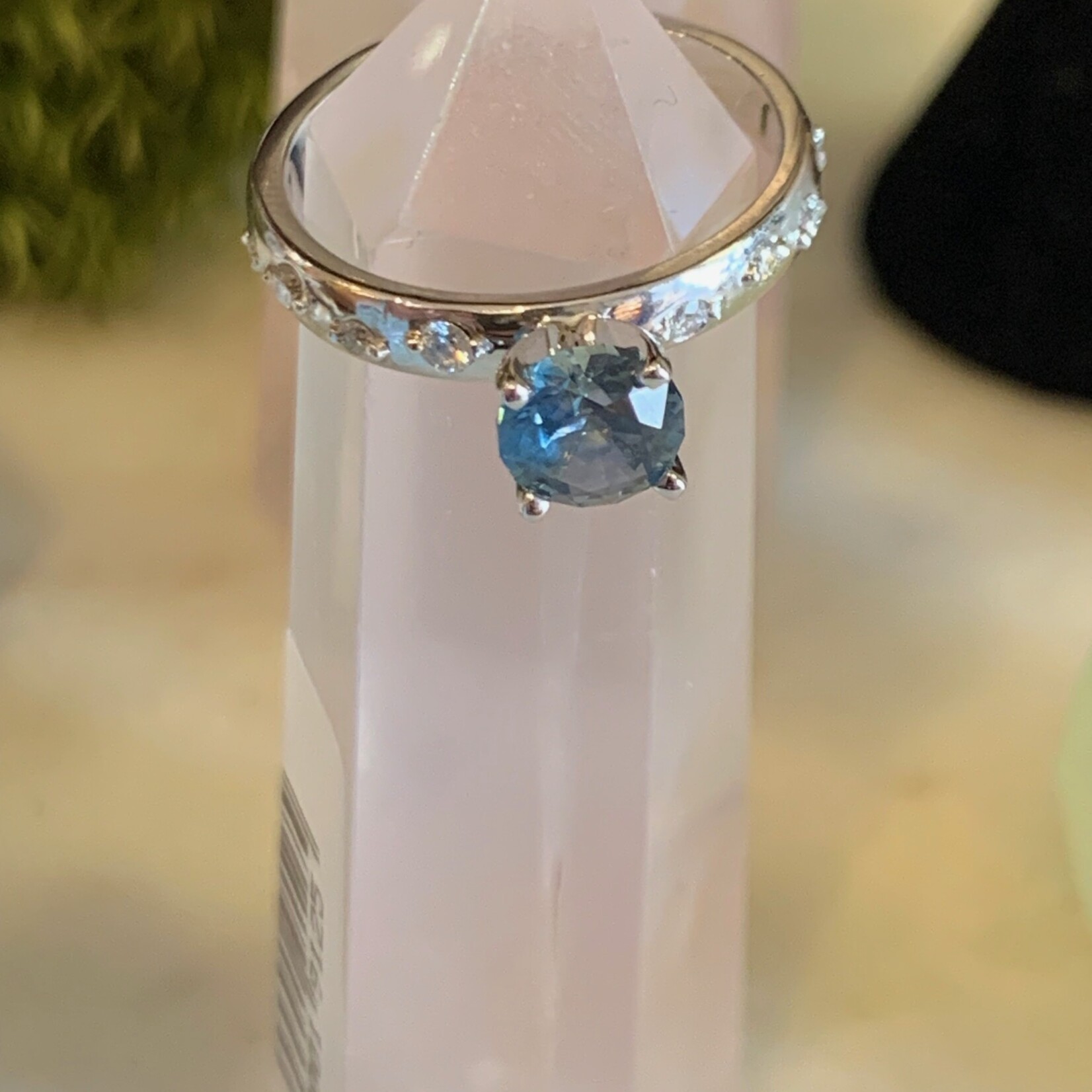 Efron Designs 10K White Gold Montana Sapphire + Diamond Ring Size 6.5