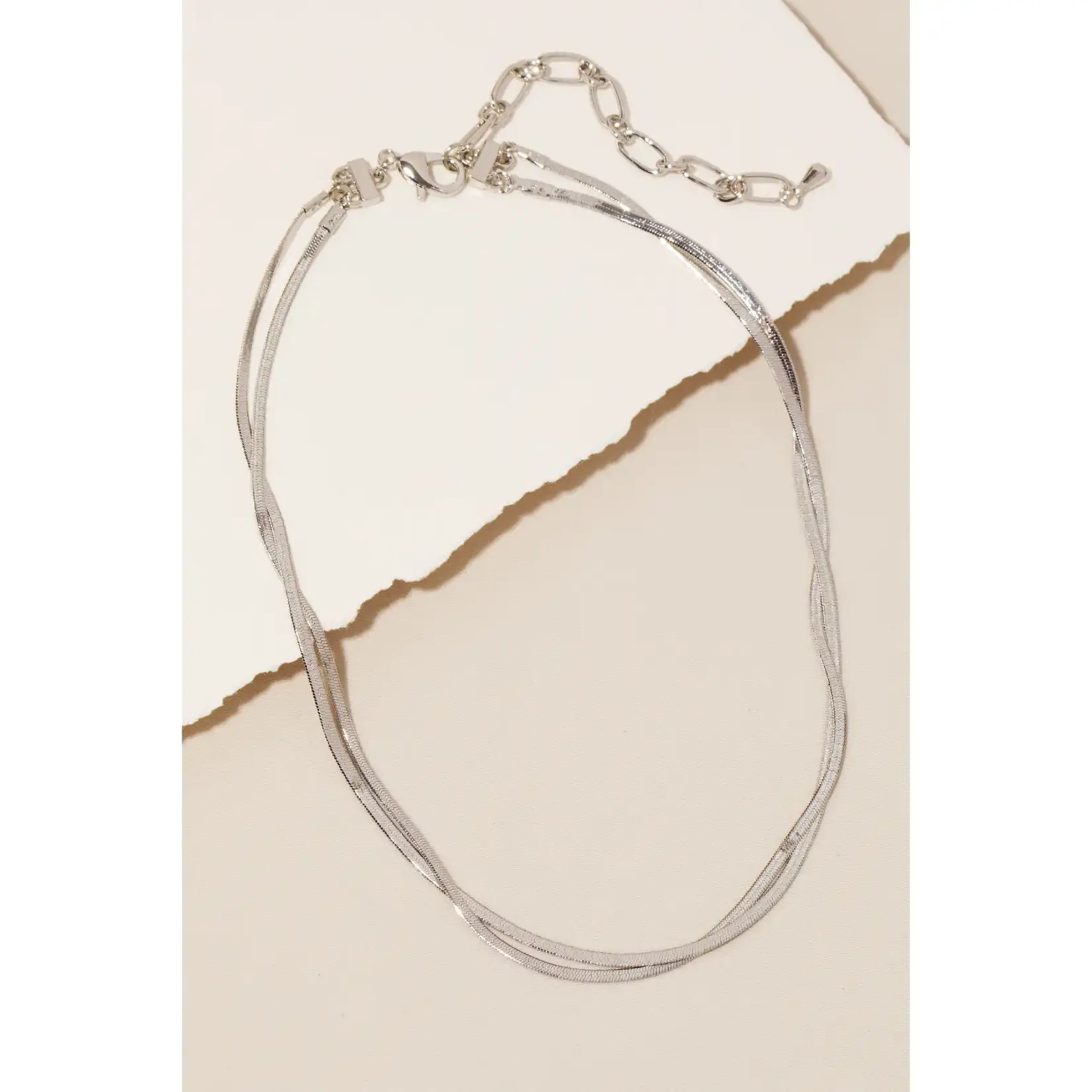 Layered Metallic Flat Chains Necklace · Silver