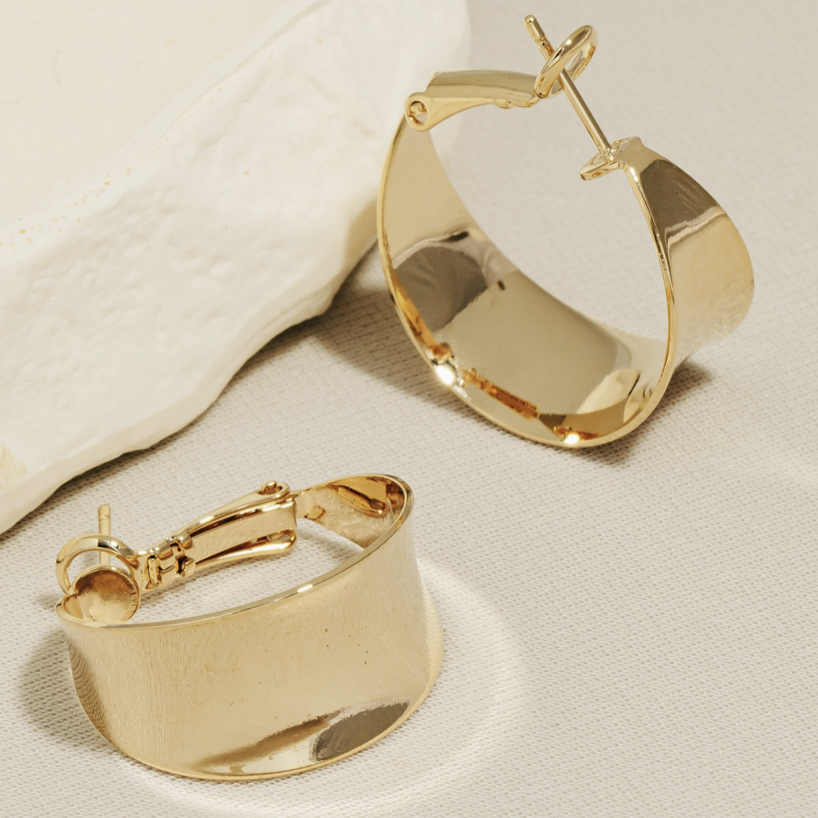 Anarchy Street Wide Metallic Latch Hoop Earrings · Gold