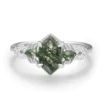 Gardenia Moss Agate Ring · White Gold Vermeil ·