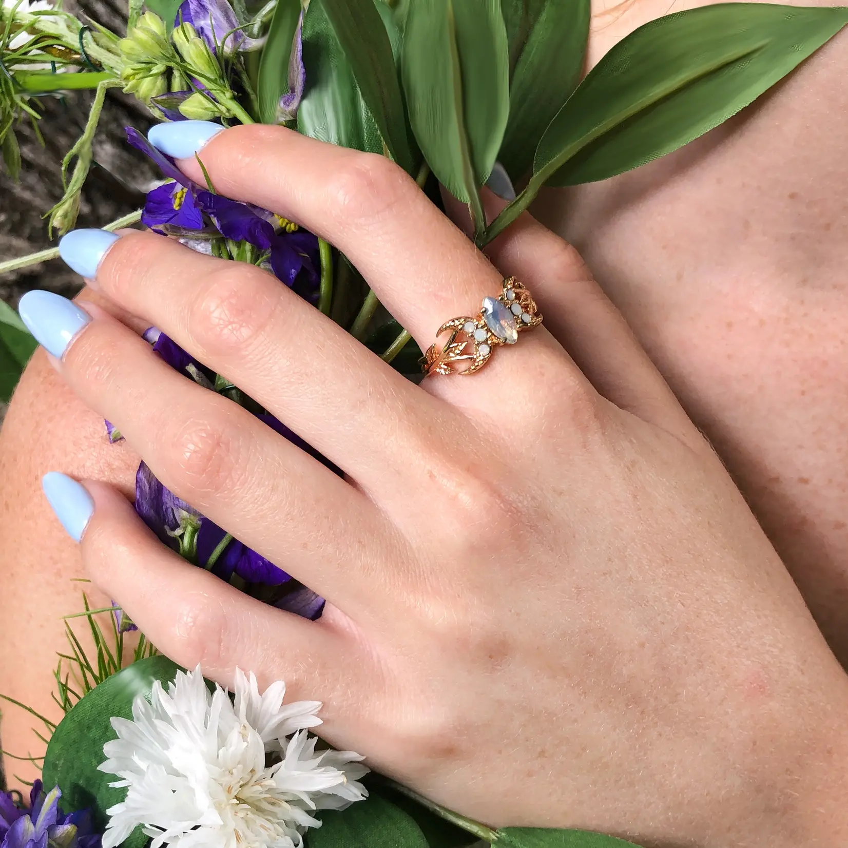 The Fairy Witch Ring with Simulated Opal · 14K Gold Plating · 8