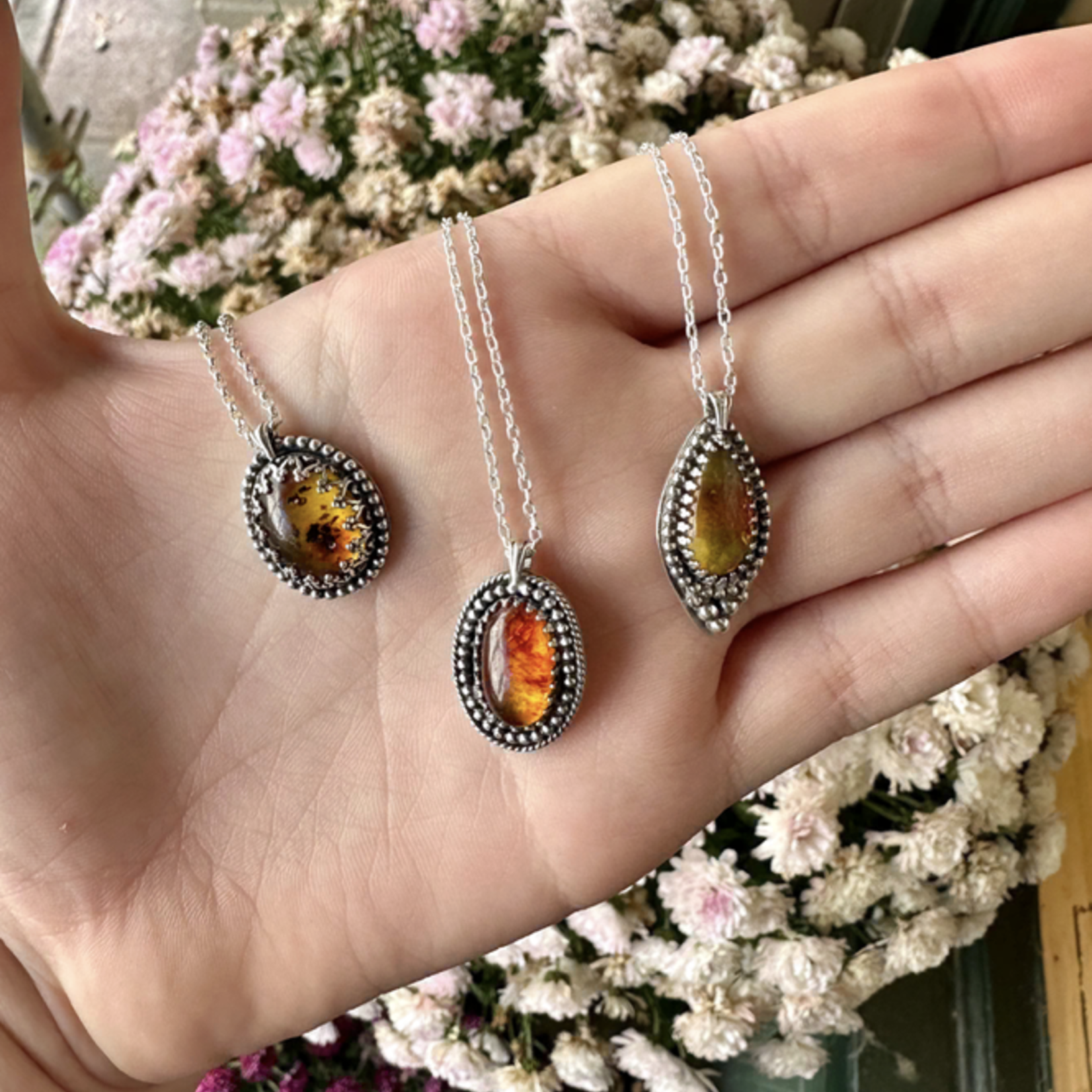 Amber Necklace · Silver ·