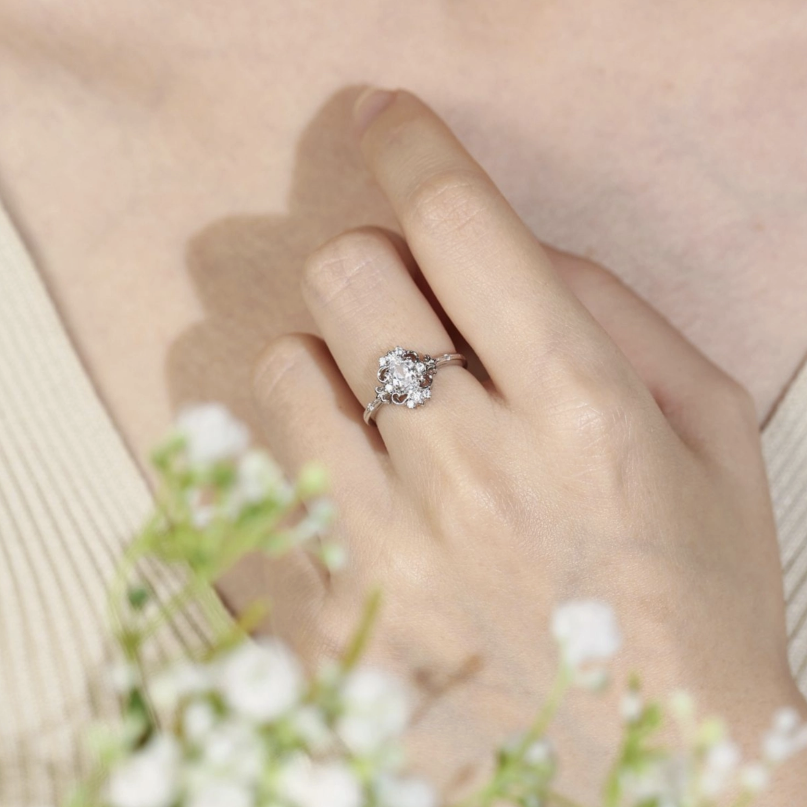 Atlantis Vintage White Topaz Ring · White Gold Vermeil ·