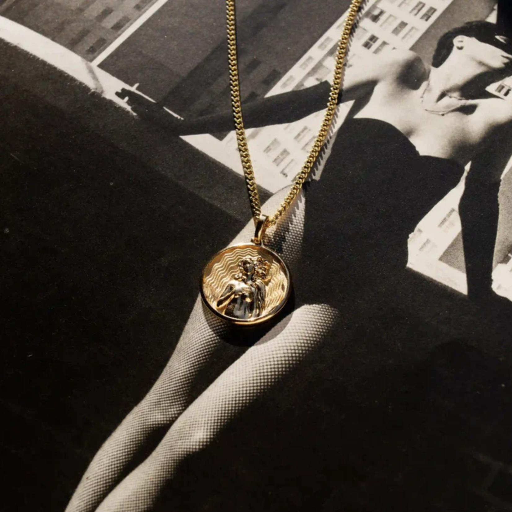 Mini Aphrodite 16-18" Box Chain Necklace · 14K Gold Vermeil