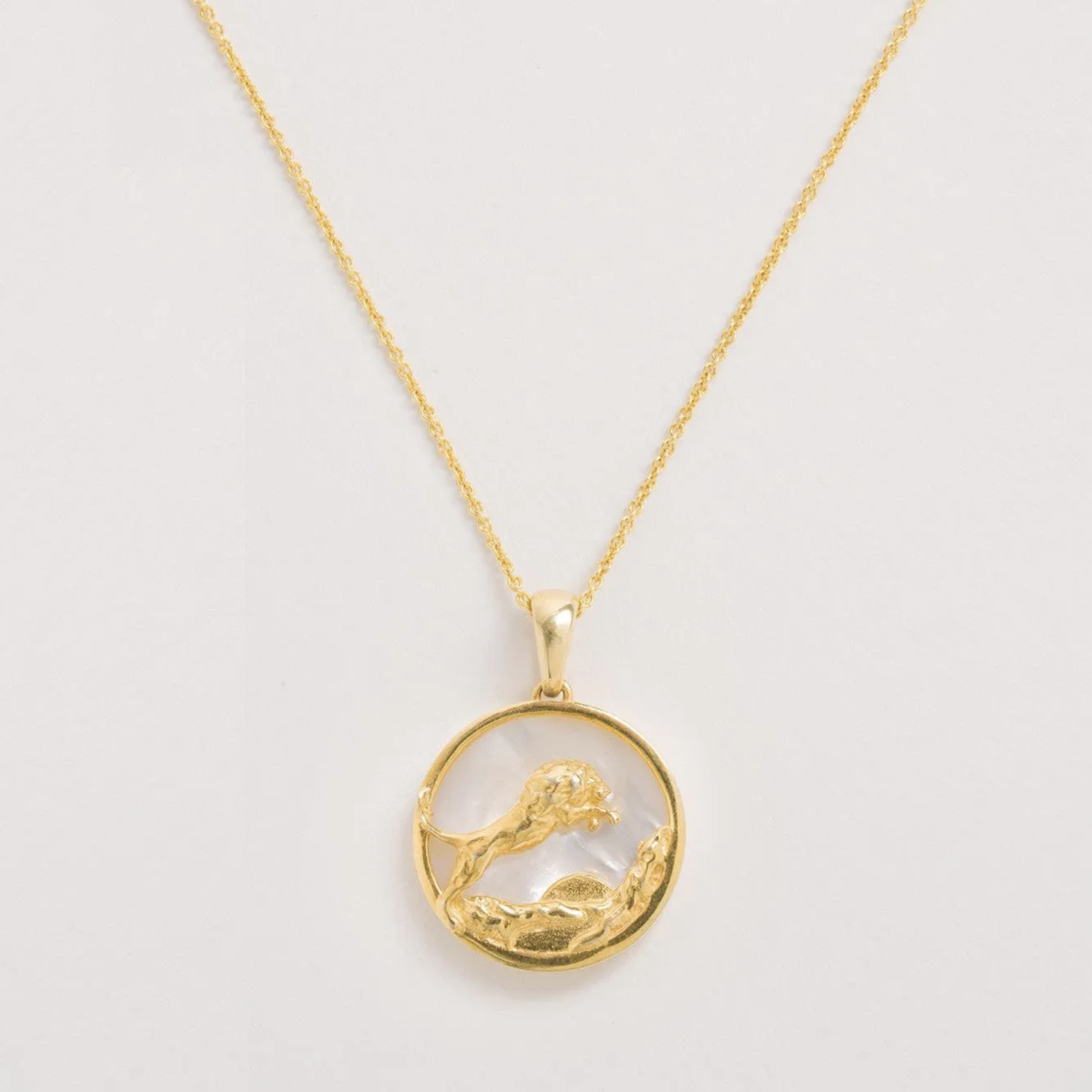 *Zodiac Leo Necklace with Mother of Pearl · 18K Gold Vermeil