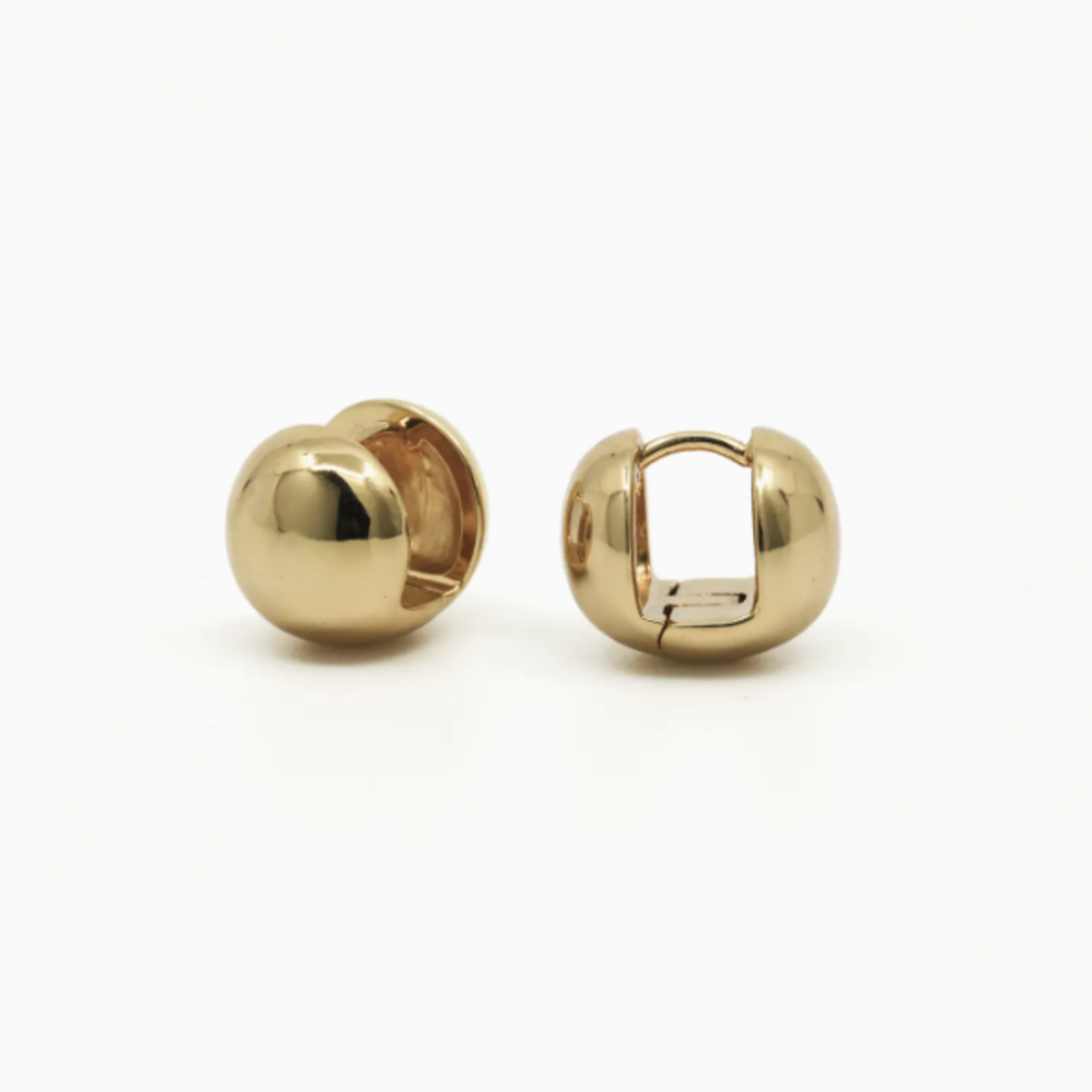 Sidney Ball Huggie Hoop Earrings · Gold