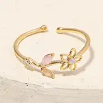 Adjustable Floral Leaf Ring · Gold