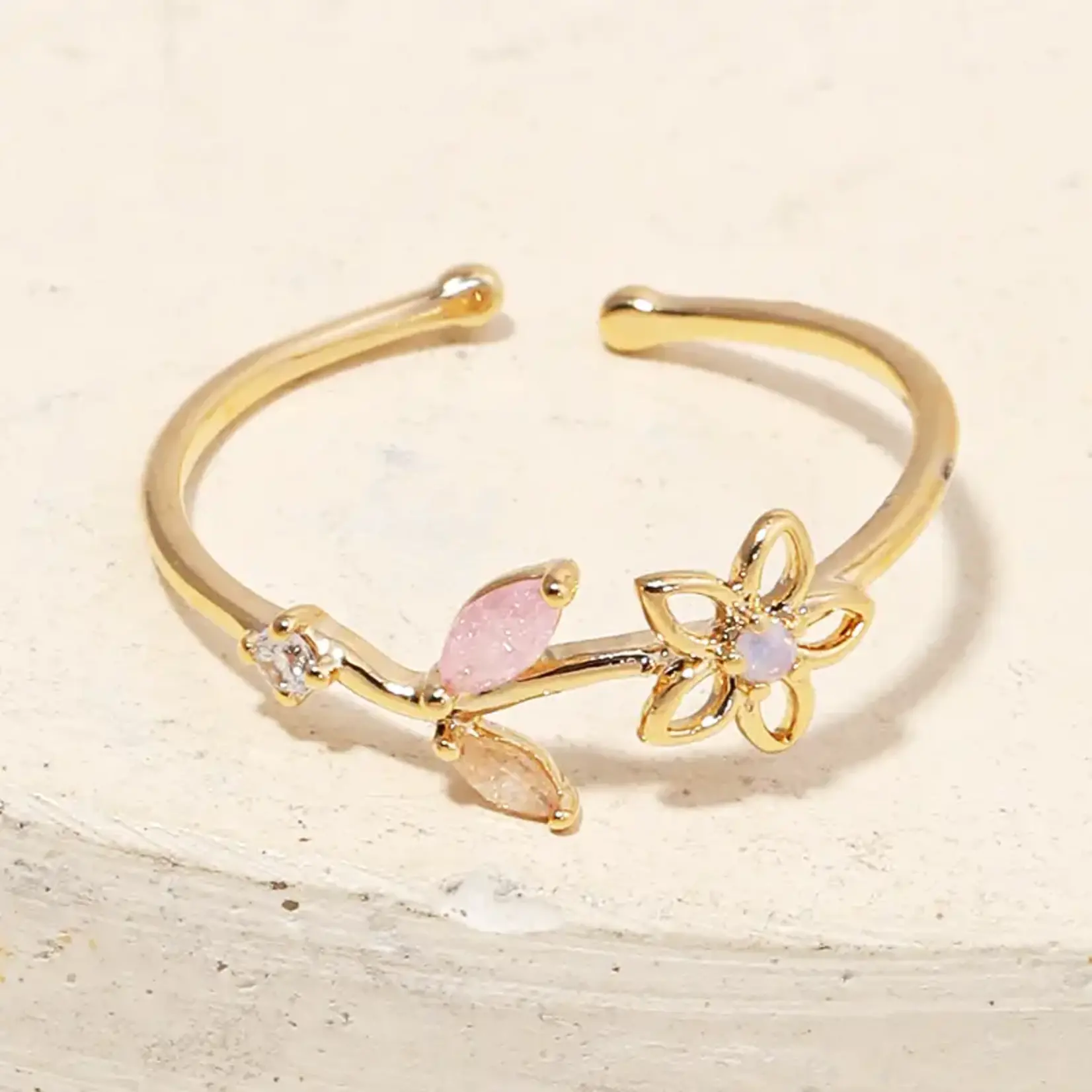 *Adjustable Flower Leaf Ring · Gold