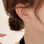 Happyzzzsu Crescent Moon Chain Drop Earrings · Silver