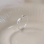 Happyzzzsu Feather Ring Adjustable · Silver