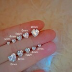 Happyzzzsu Heart Diamond Stud Earrings | Silver