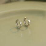Happyzzzsu Hexagon Hoop Earring · Silver