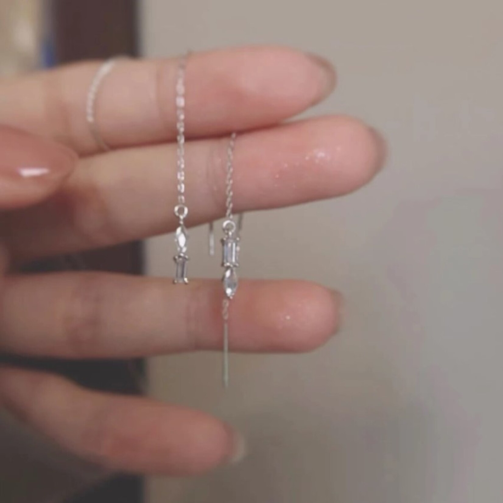 Happyzzzsu Marquise Diamond Threader Earrings · Silver