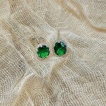 Happyzzzsu Emerald Stud Earrings · Silver