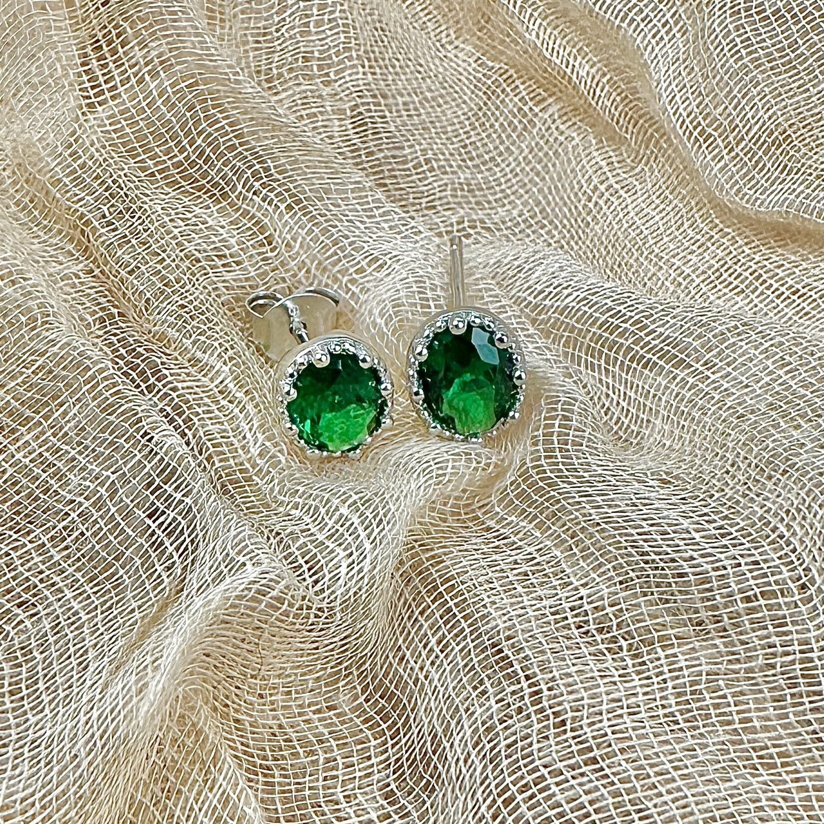 Happyzzzsu Emerald Stud Earrings · Silver