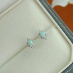 Happyzzzsu Opal Stud Earrings · Silver