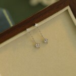 Happyzzzsu Star Diamond Dangle Earrings · Silver