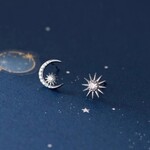 Happyzzzsu Star Stud Earrings · Silver