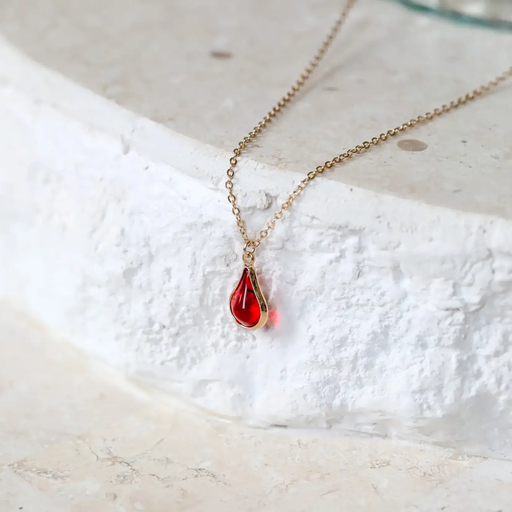 Mana Potion Necklace · Red