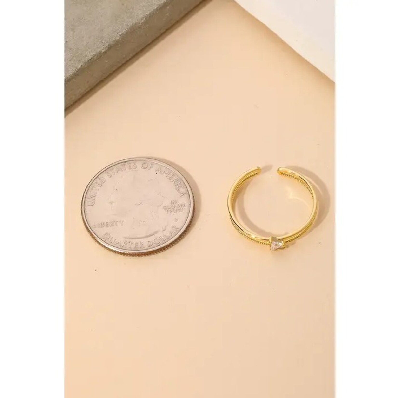 *Delicate Double Band Star Fashion Ring · Gold
