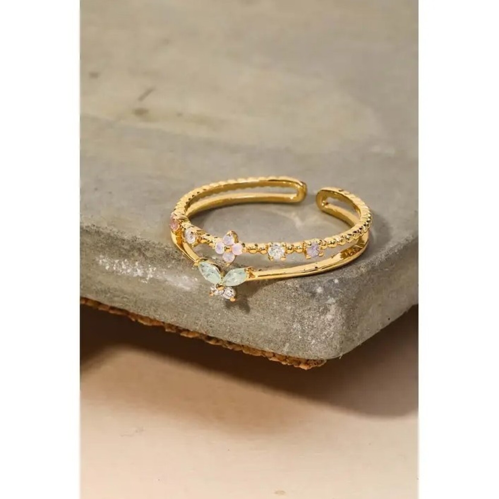 Double Line Rhinestone Fashion Ring · Gold