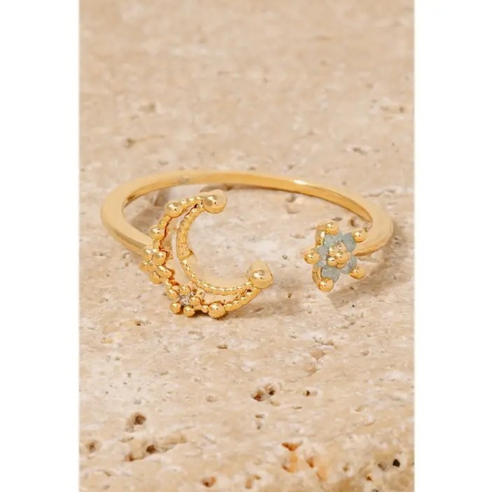 Moon and Star Open Band Ring · Gold