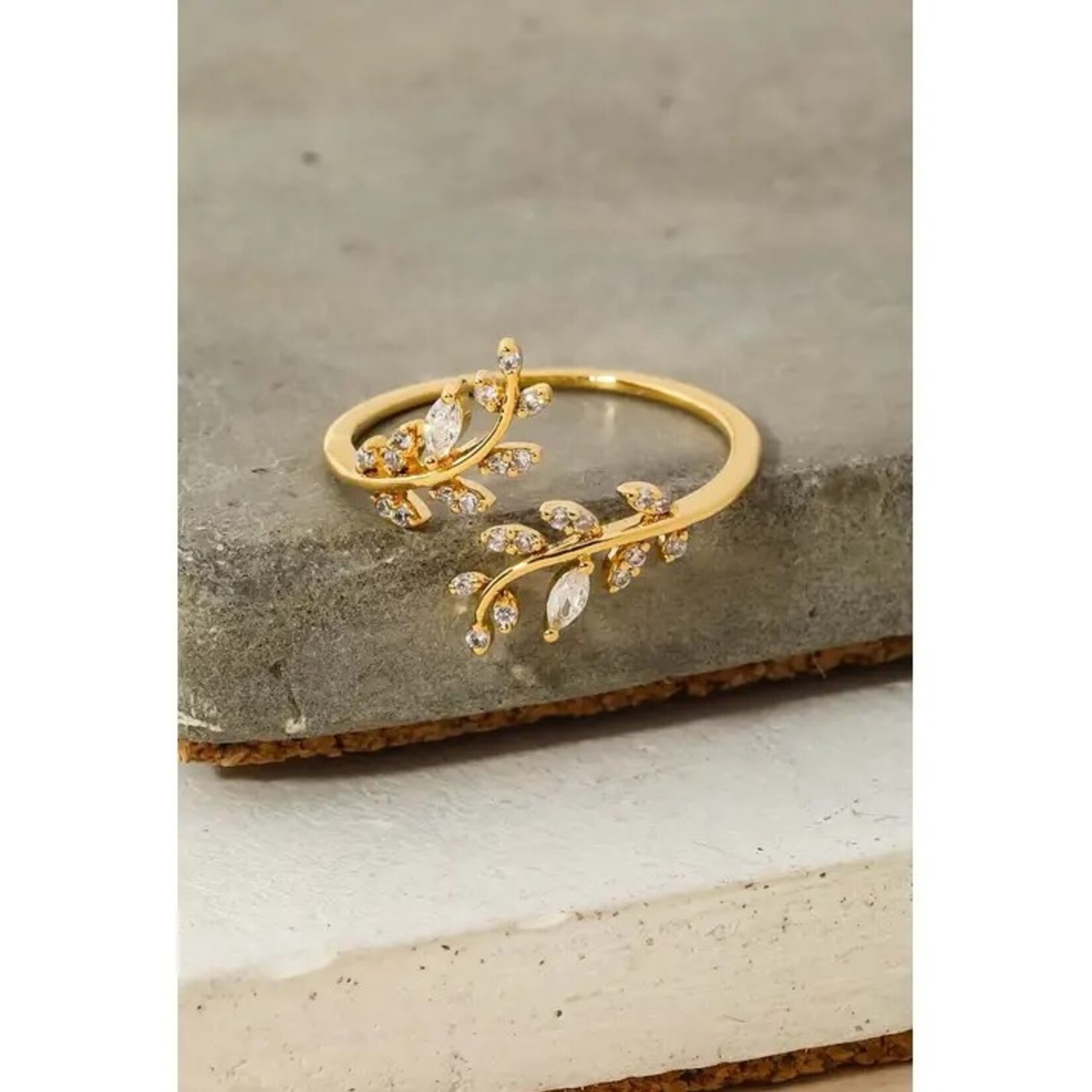 Jeweled Vine Ring · Silver