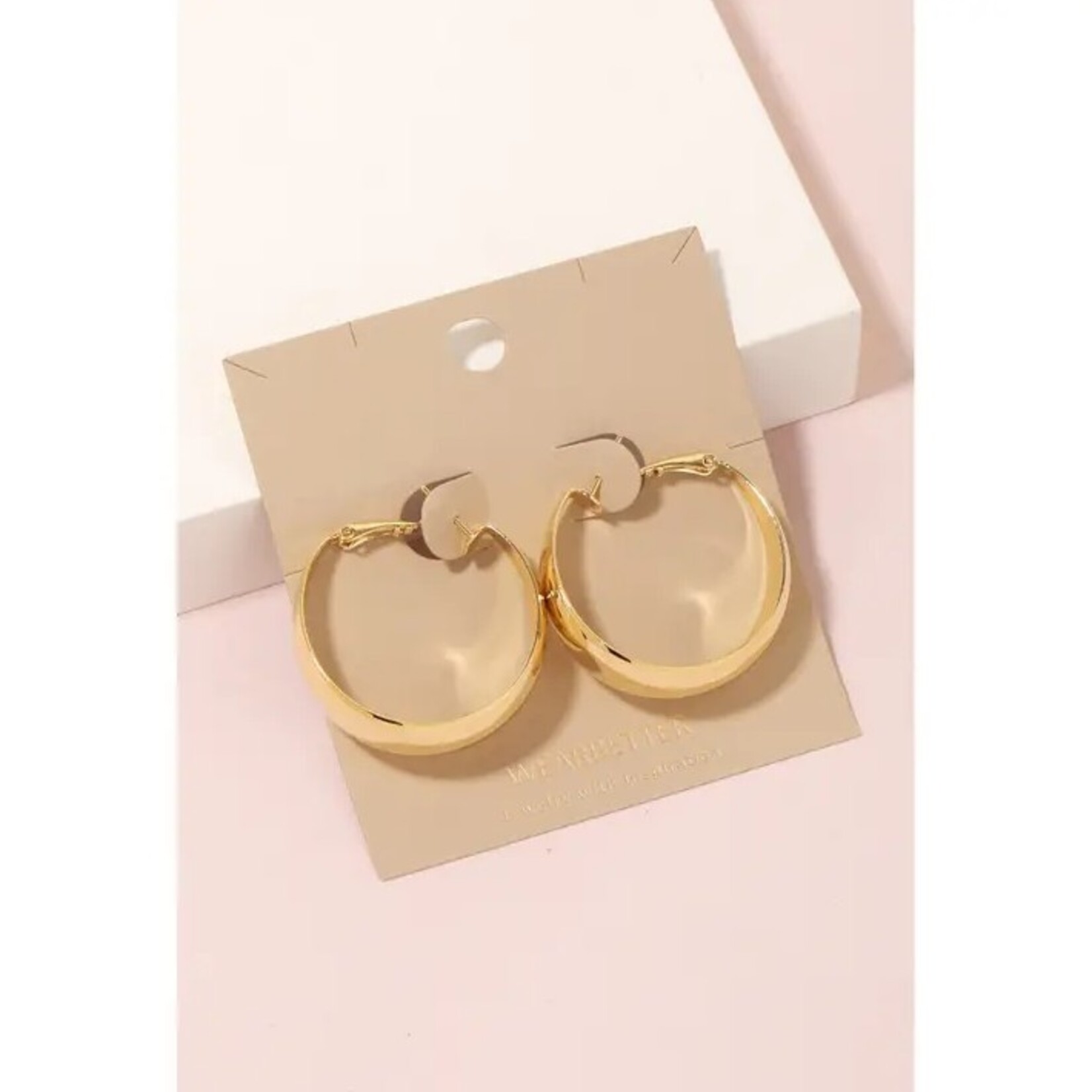 *Wide Metallic Latch Hoop Earrings · Gold